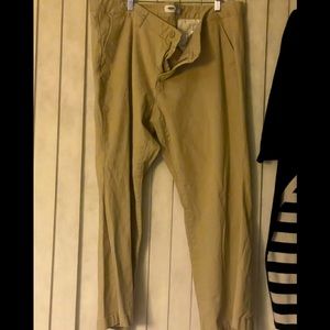 Old navy  Pants Size 22  khakis Good Condition